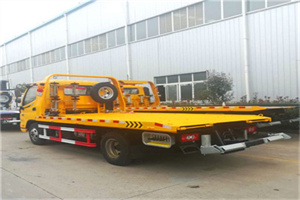 曲江附近拖车救援搭电